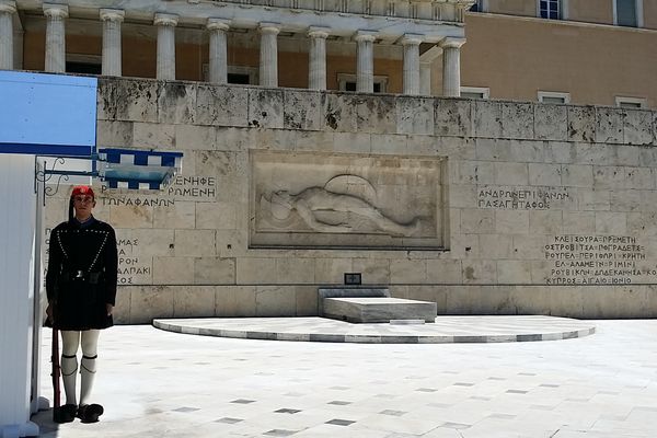 アテネ　シンタグマ広場